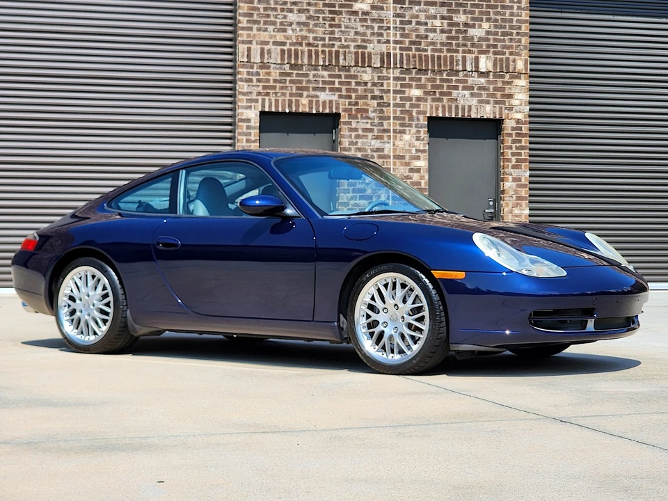 2001 Porsche 911 - Image 23 of 31