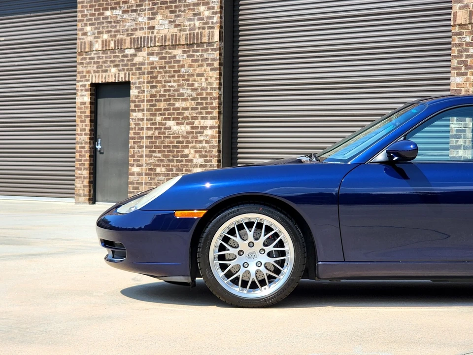 2001 Porsche 911 - Image 9 of 31