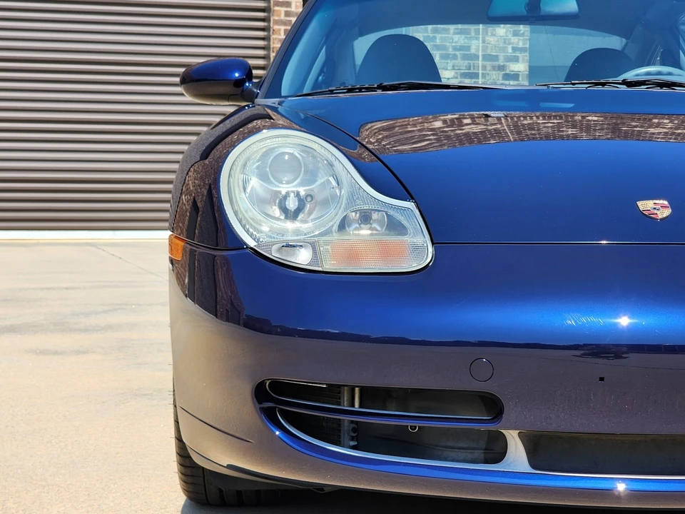 2001 Porsche 911 - Image 28 of 31