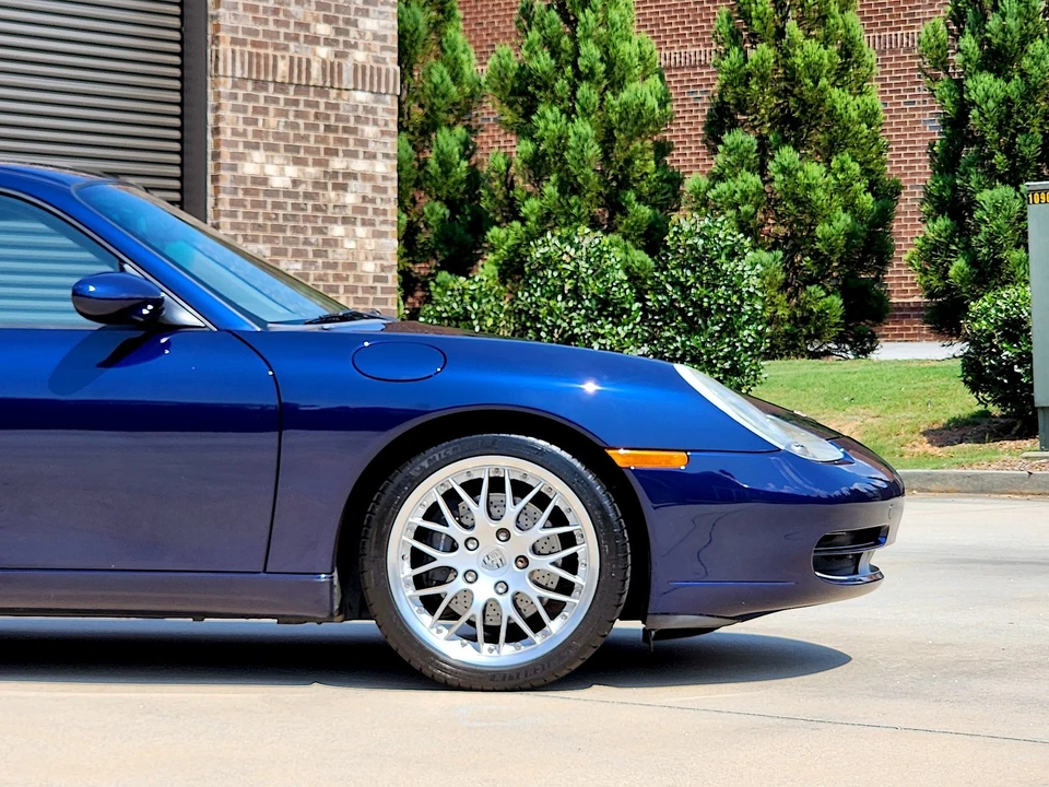 2001 Porsche 911 - Image 20 of 31
