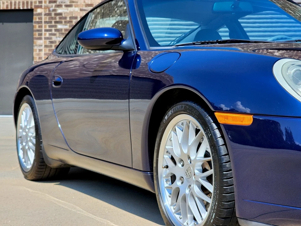2001 Porsche 911 - Image 26 of 31