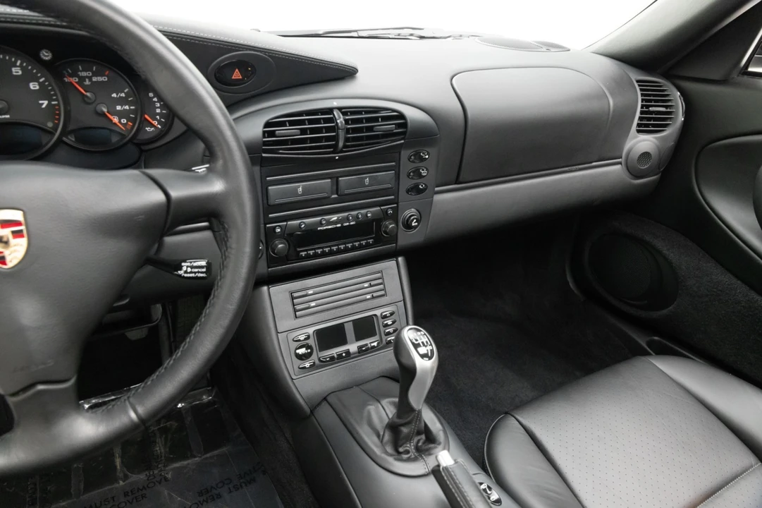 2001 Porsche 996 Carrera - Image 11 of 31