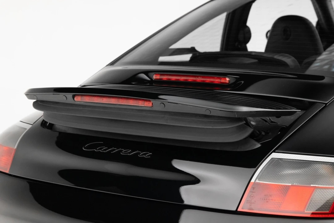 2001 Porsche 996 Carrera - Image 26 of 31