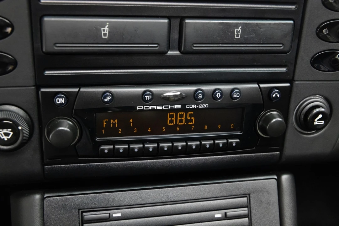 2001 Porsche 996 Carrera - Image 15 of 31