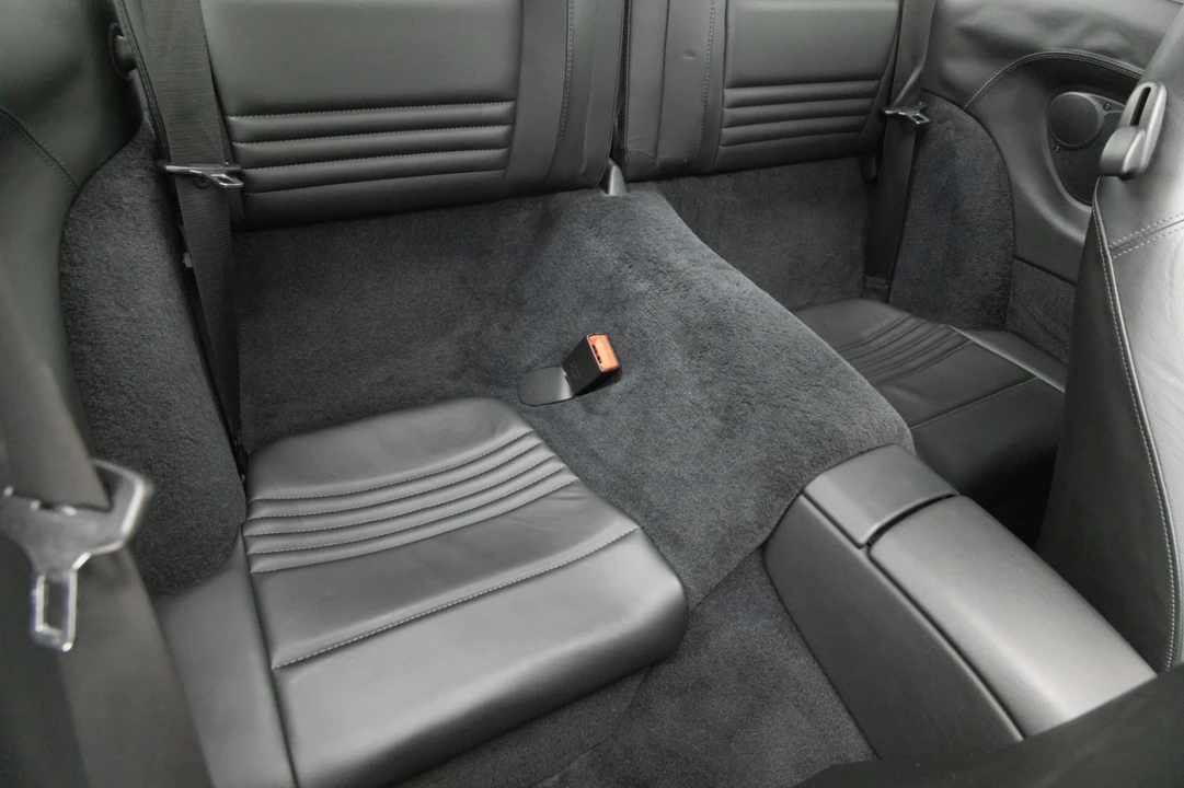 2001 Porsche 996 Carrera - Image 25 of 31