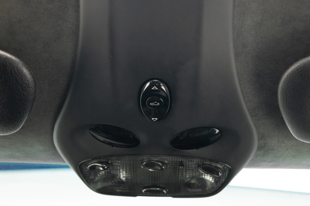 2001 Porsche 996 Carrera - Image 28 of 31