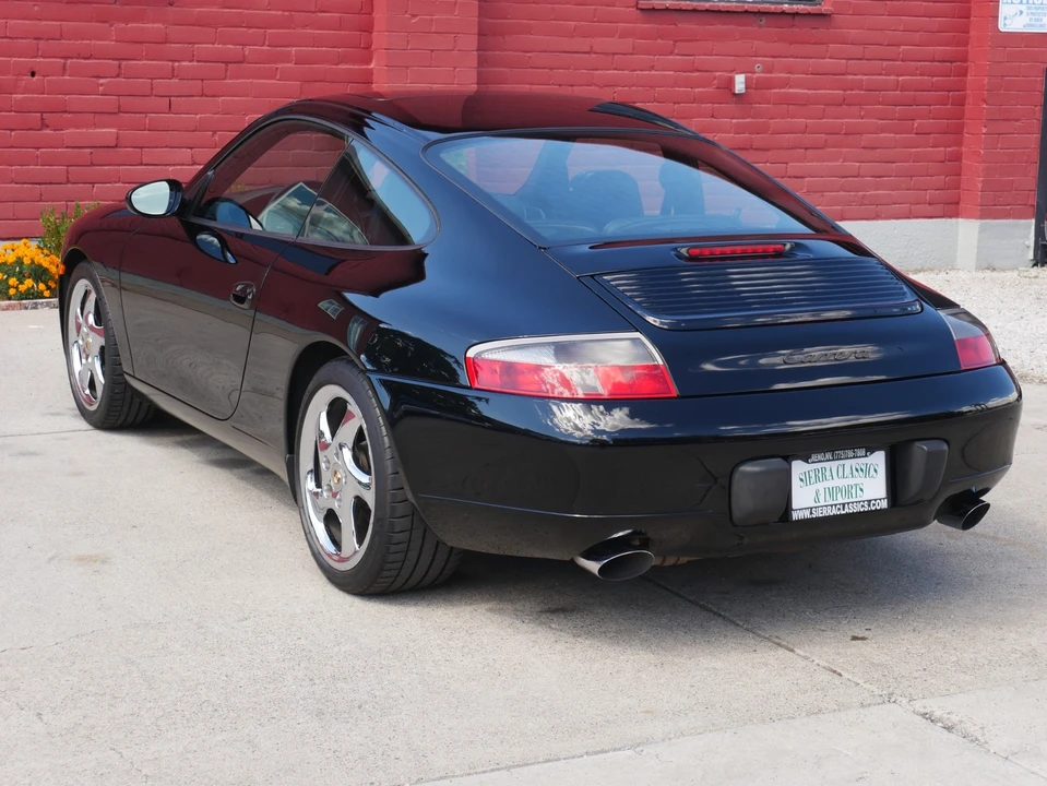 2001 Porsche 996 Carrera - Image 10 of 31