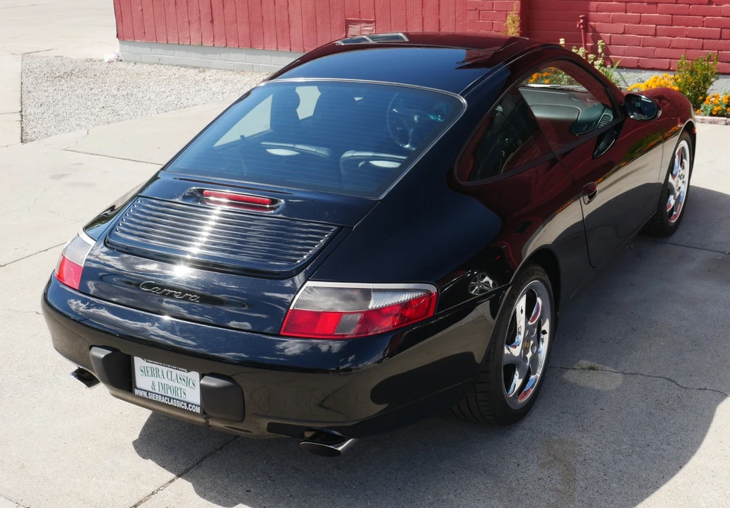 2001 Porsche 996 Carrera - Image 13 of 31
