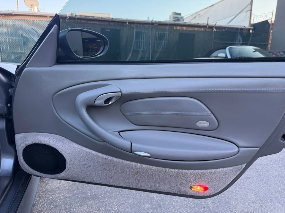 2001 Porsche 996 Carrera - Image 21 of 21