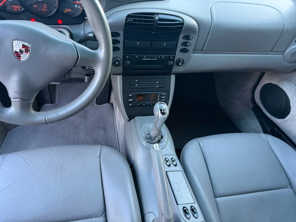 2001 Porsche 996 Carrera - Image 12 of 21