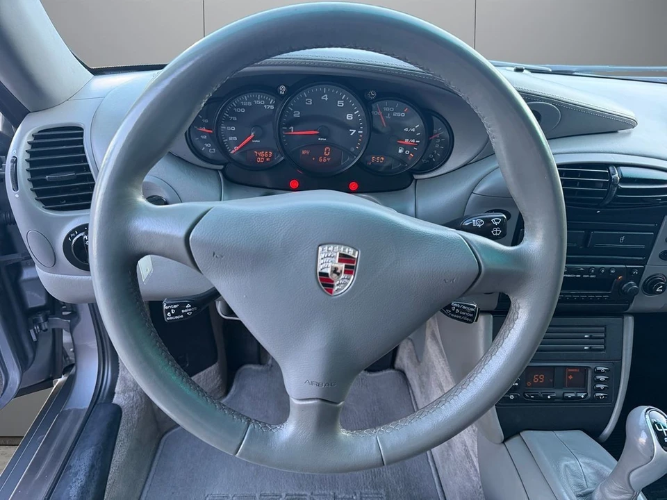2001 Porsche 996 Carrera - Image 21 of 21