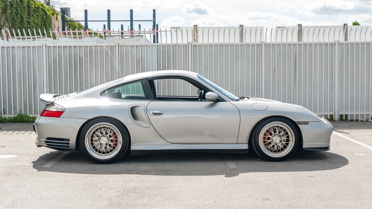 2001 Porsche 996 Turbo - Image 13 of 21
