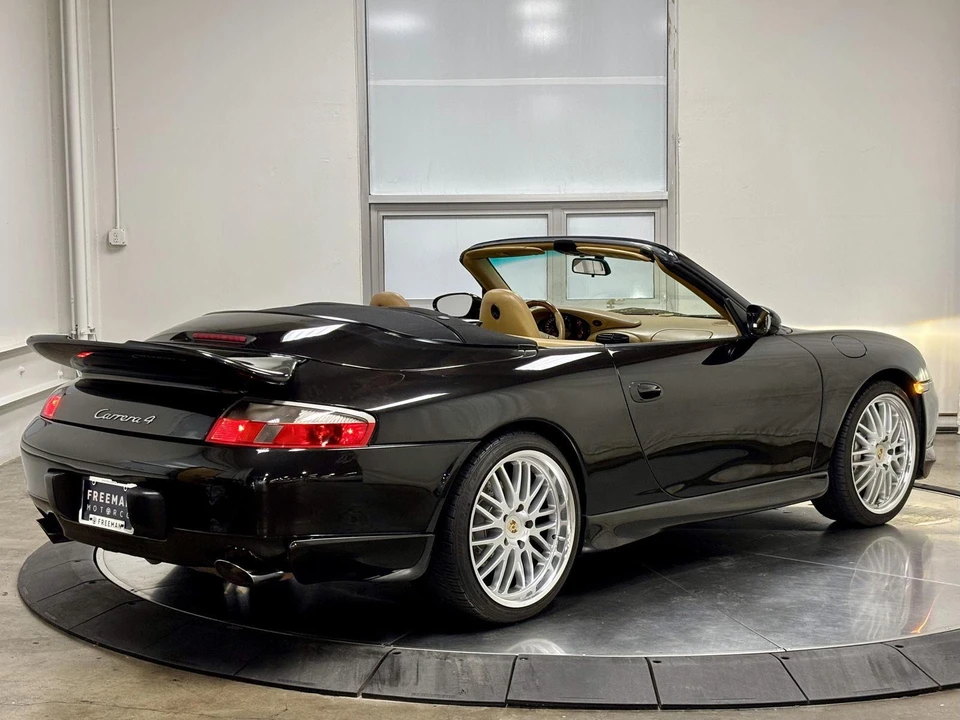 2001 Porsche 996 Carrera - Image 9 of 29