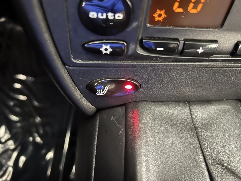 2001 Porsche 996 Carrera - Image 21 of 23