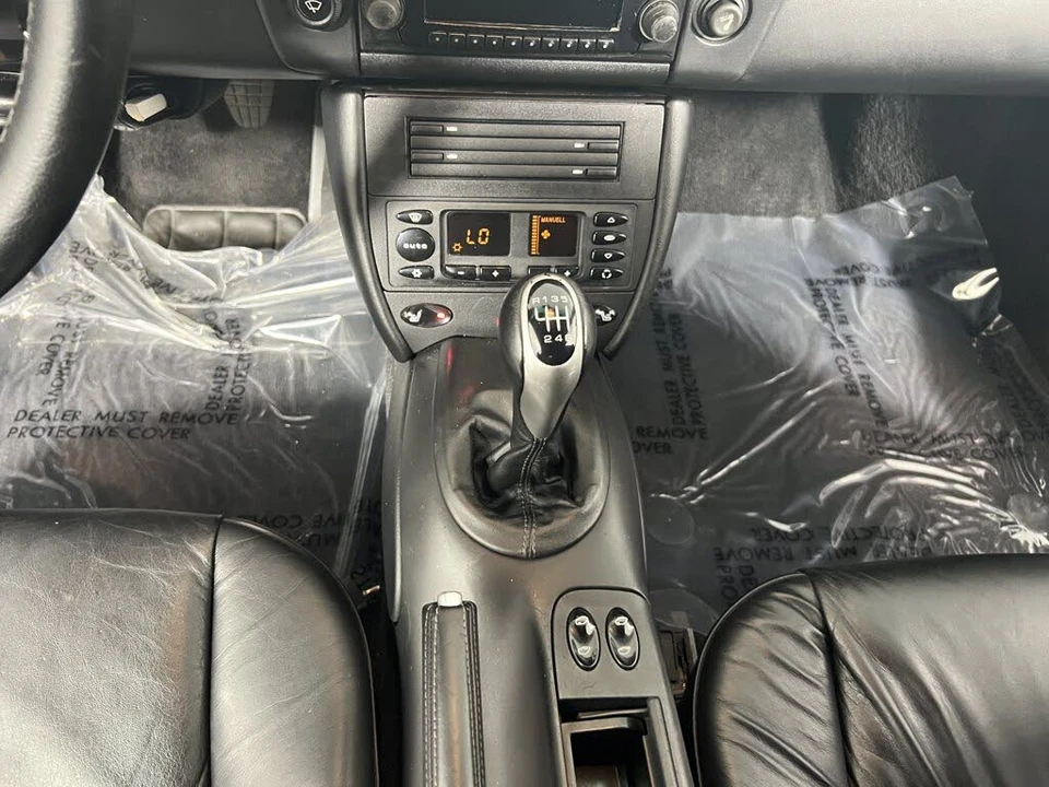 2001 Porsche 996 Carrera - Image 18 of 23