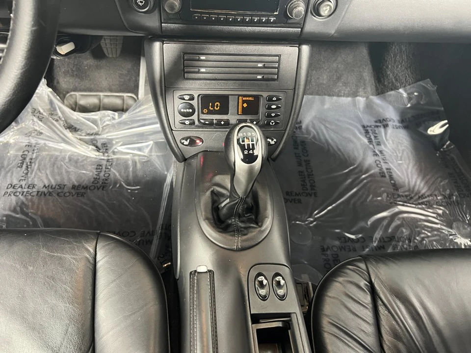 2001 Porsche 996 Carrera - Image 18 of 23