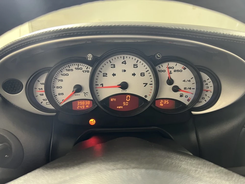 2001 Porsche 996 Carrera - Image 16 of 23