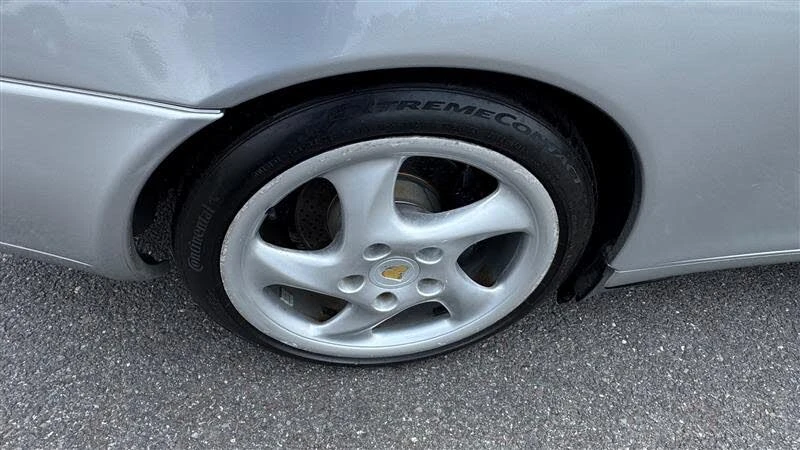 2001 Porsche 996 Carrera - Image 26 of 31