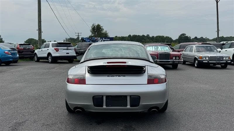 2001 Porsche 996 Carrera - Image 6 of 31