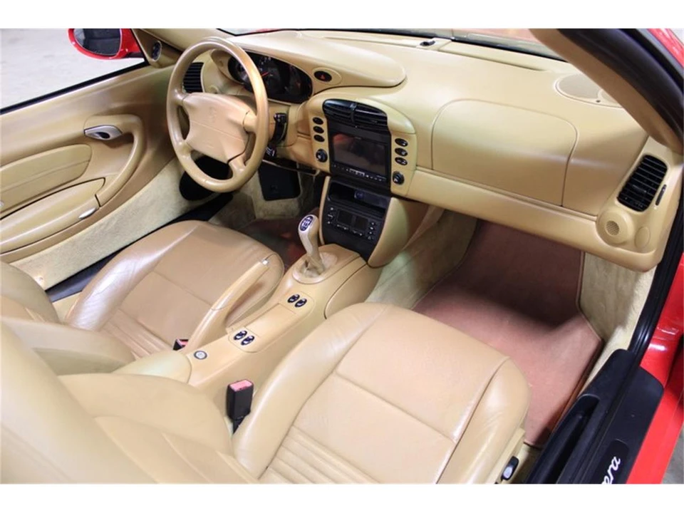 2001 Porsche 996 Carrera - Image 25 of 31