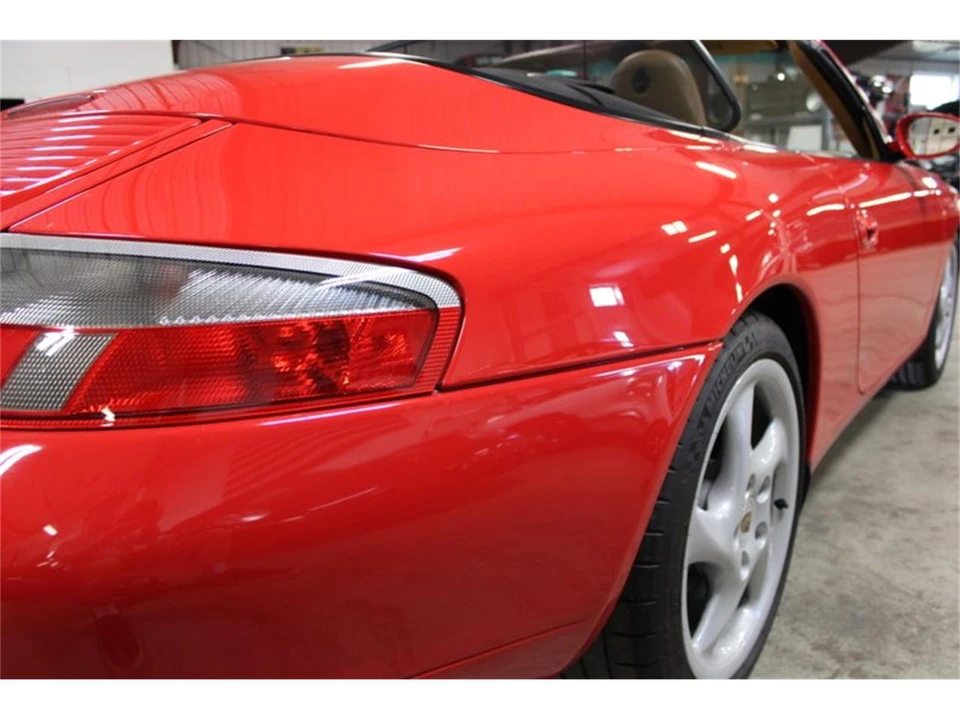 2001 Porsche 996 Carrera - Image 12 of 31