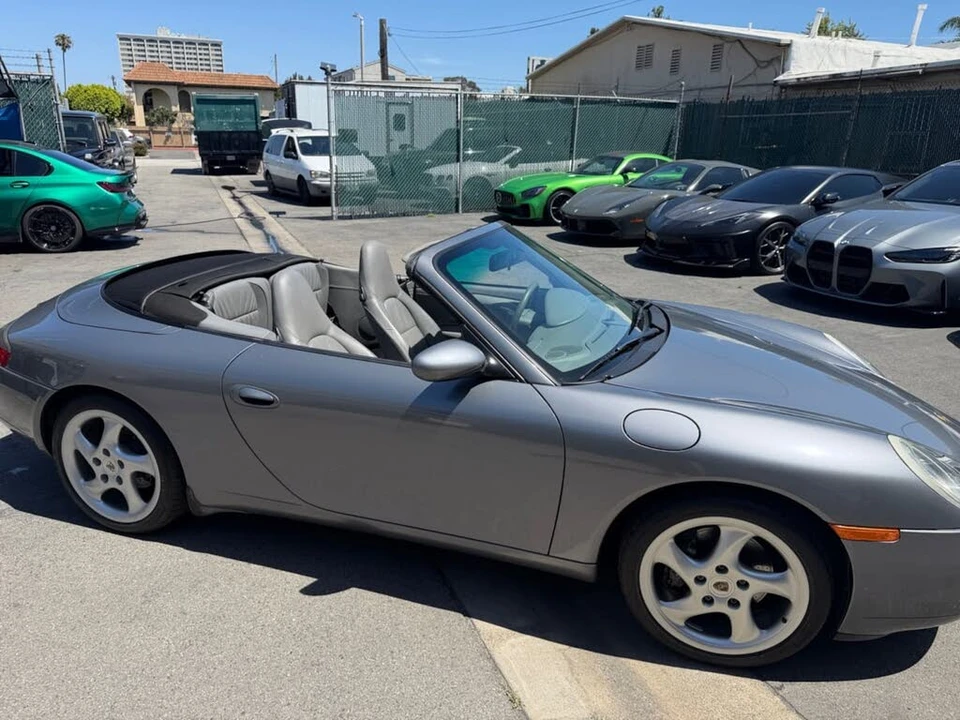 2001 Porsche 996 Carrera - Image 25 of 26