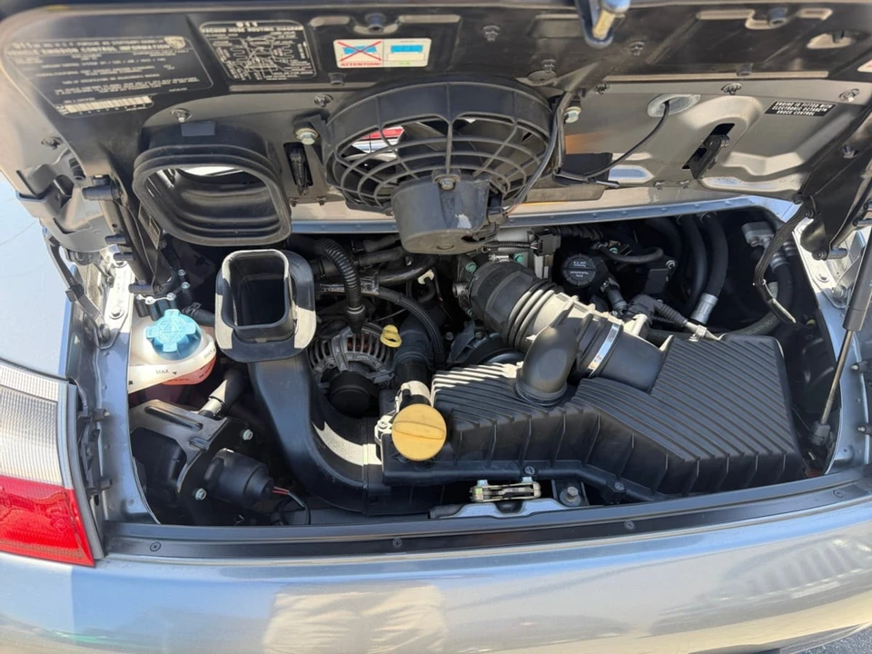 2001 Porsche 911 - Image 20 of 26