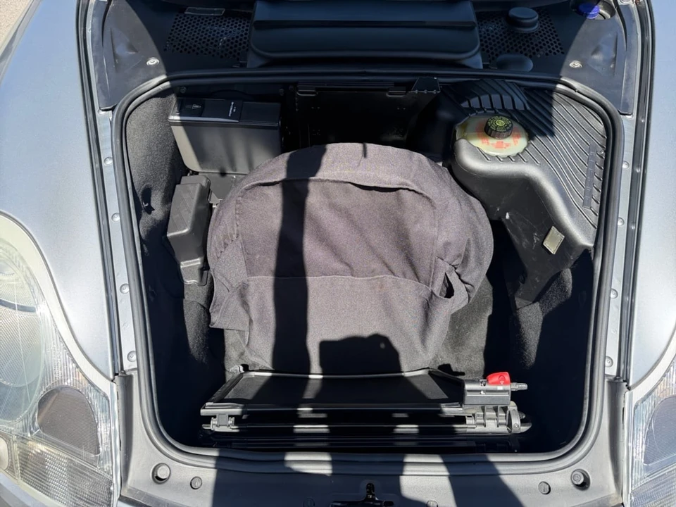 2001 Porsche 911 - Image 19 of 26
