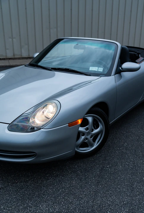 2001 Porsche 996 Carrera - Image 13 of 31