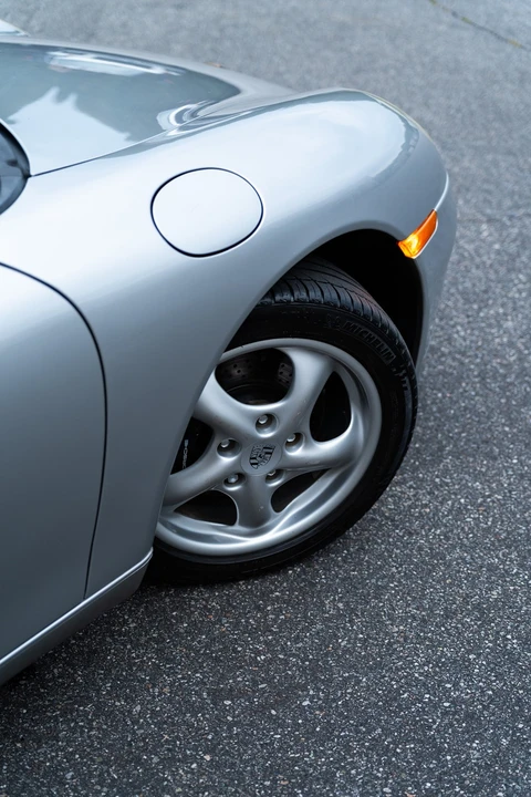 2001 Porsche 996 Carrera - Image 19 of 31