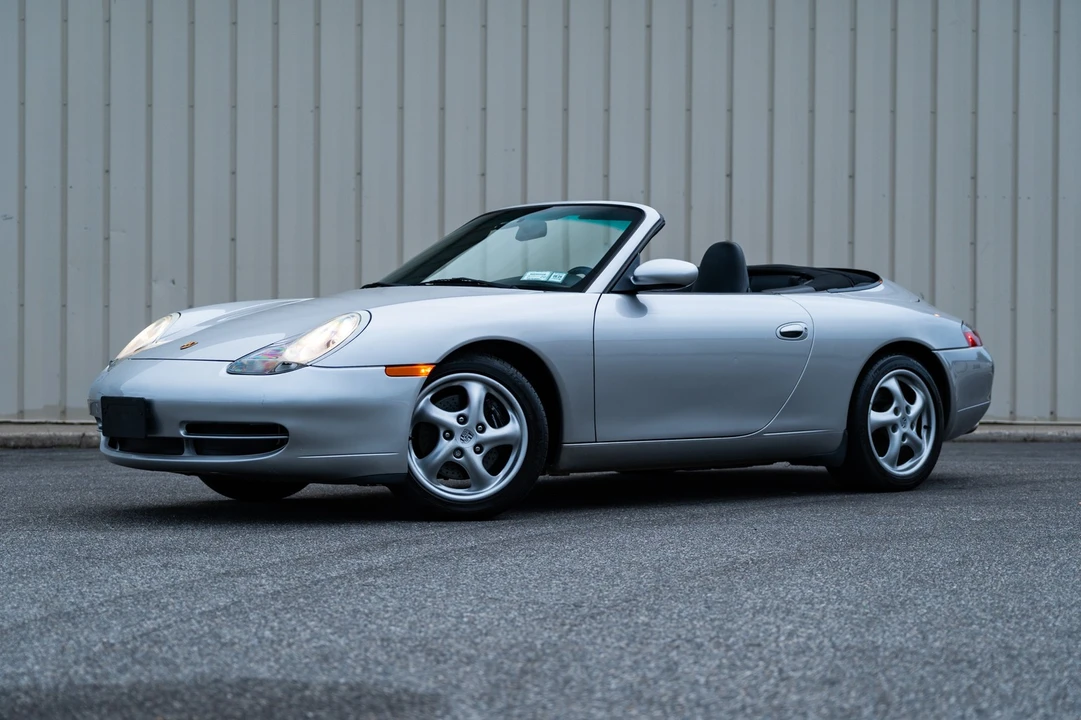 2001 Porsche 996 Carrera - Image 10 of 31