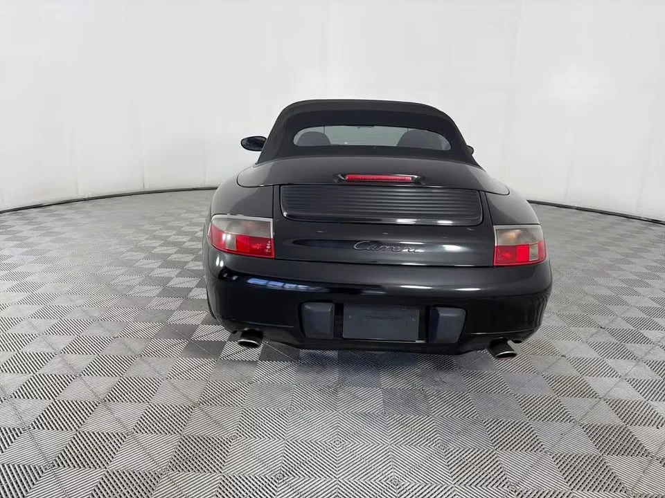 2001 Porsche 996 Carrera 4 - Image 5 of 11