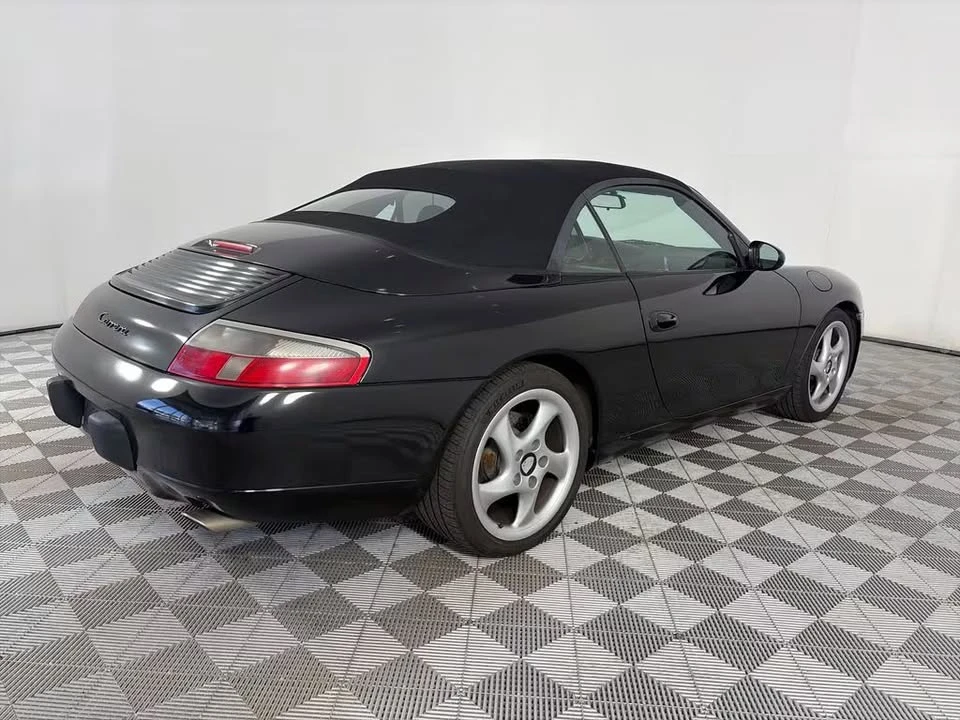 2001 Porsche 996 Carrera 4 - Image 4 of 11