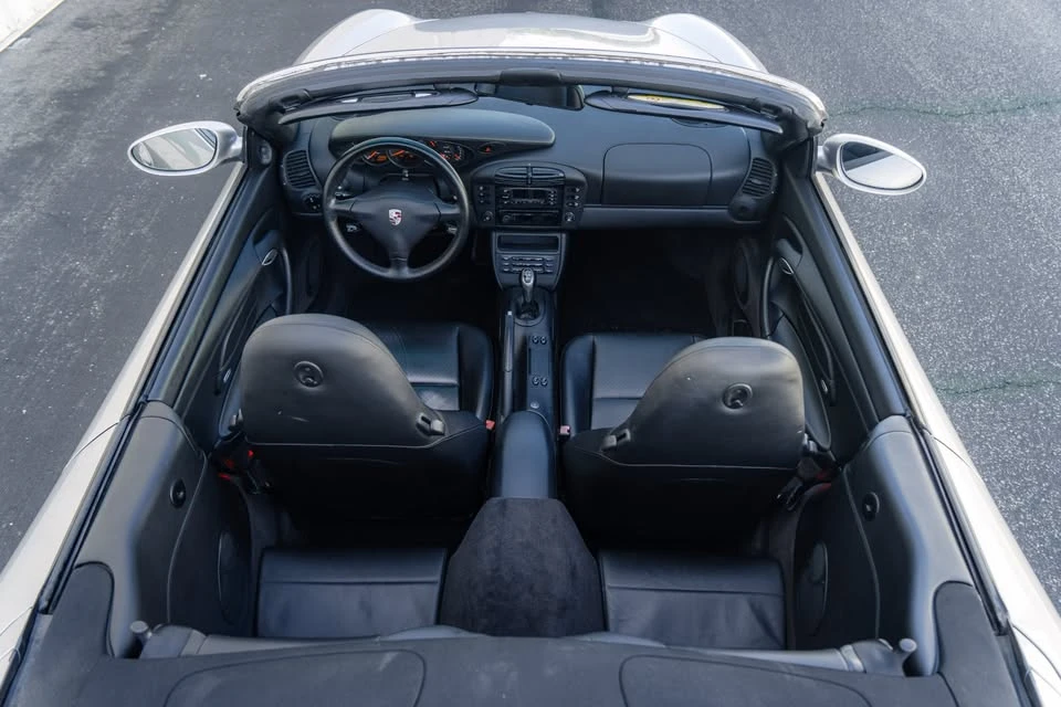2001 Porsche 996 Carrera - Image 12 of 16
