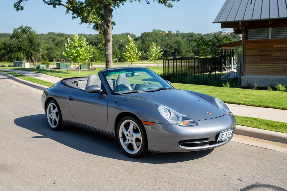 2001 Porsche 996 Carrera - Image 11 of 20
