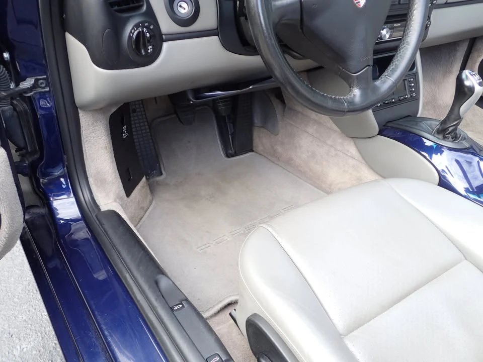 2001 Porsche 986 Boxster - Image 19 of 20