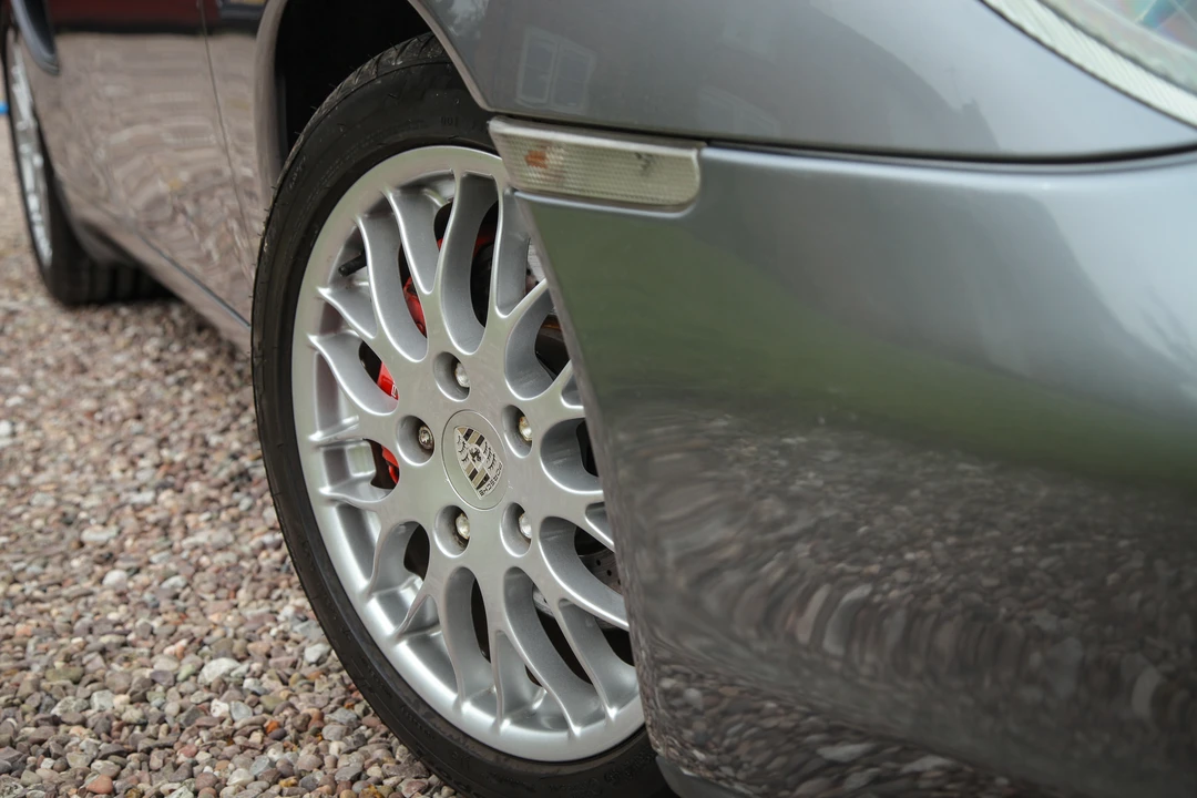 2001 Porsche 986 Boxster S - Image 22 of 31