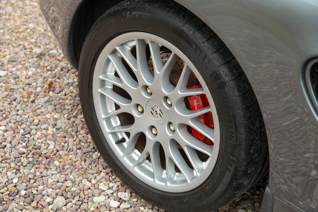 2001 Porsche 986 Boxster S - Image 24 of 31