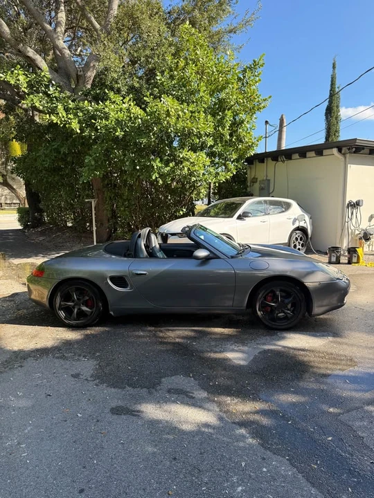 2001 Porsche 986 Boxster - Image 12 of 18