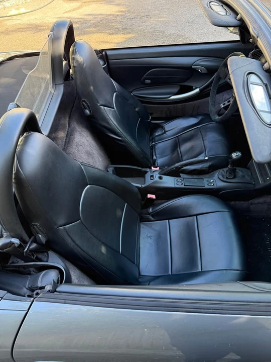 2001 Porsche 986 Boxster - Image 18 of 18
