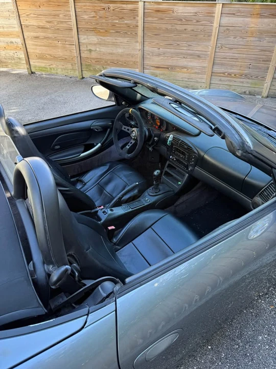 2001 Porsche 986 Boxster - Image 17 of 18