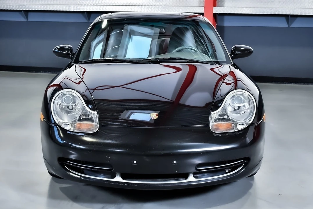 2001 Porsche 996 Carrera 4 - Image 2 of 30