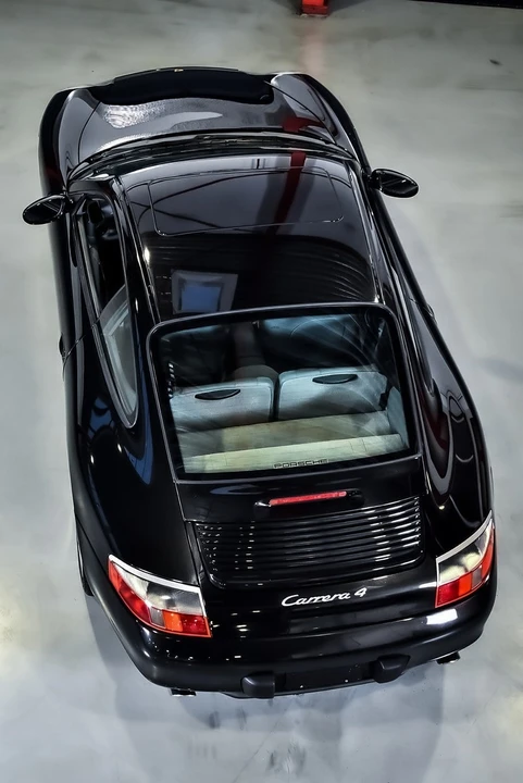 2001 Porsche 996 Carrera 4 - Image 29 of 30