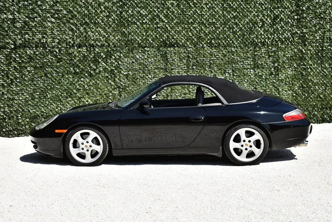 2001 Porsche 996 Carrera - Image 21 of 30
