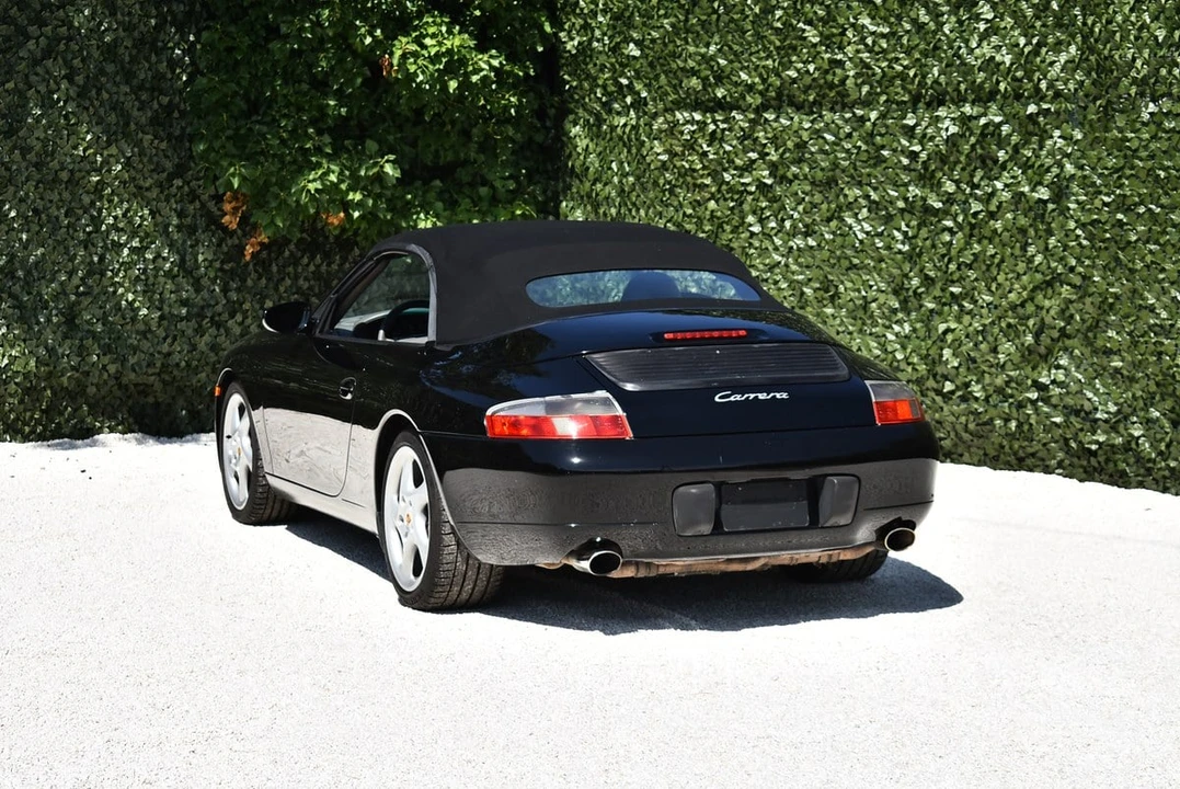 2001 Porsche 996 Carrera - Image 18 of 30