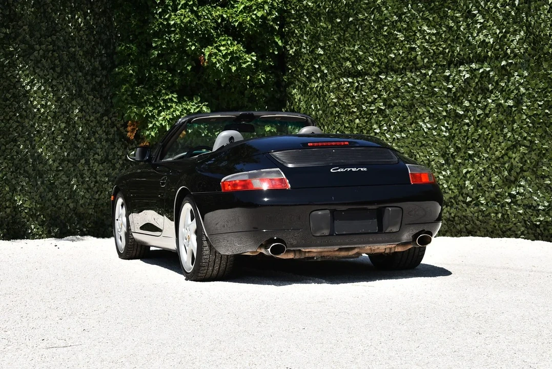 2001 Porsche 996 Carrera - Image 11 of 31