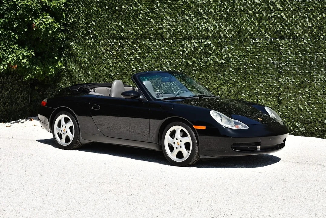 2001 Porsche 996 Carrera - Image 6 of 31