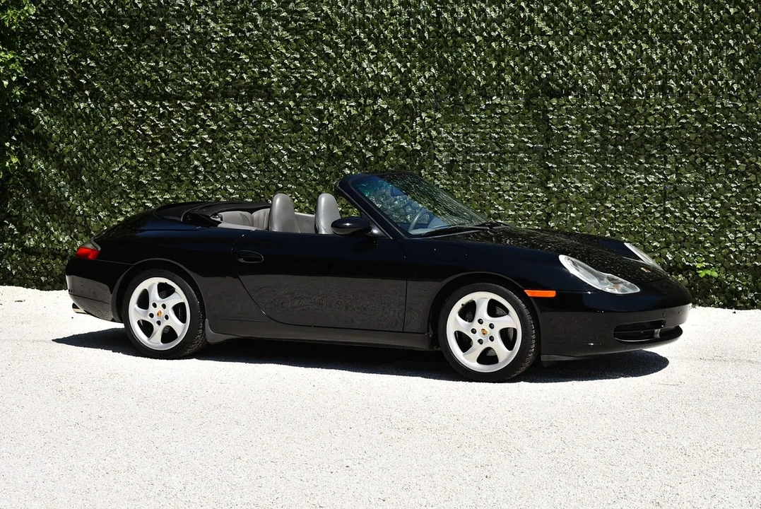 2001 Porsche 996 Carrera - Image 7 of 31