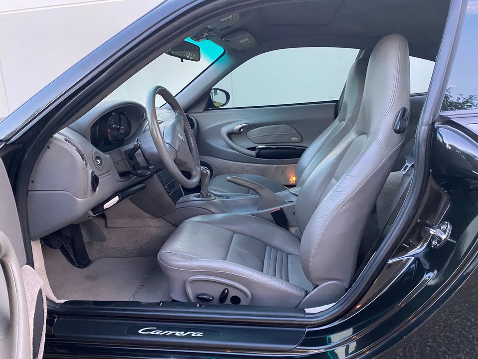 2001 Porsche 996 Carrera - Image 16 of 29