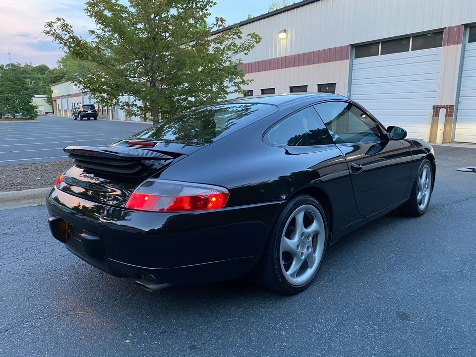 2001 Porsche 996 Carrera - Image 7 of 29